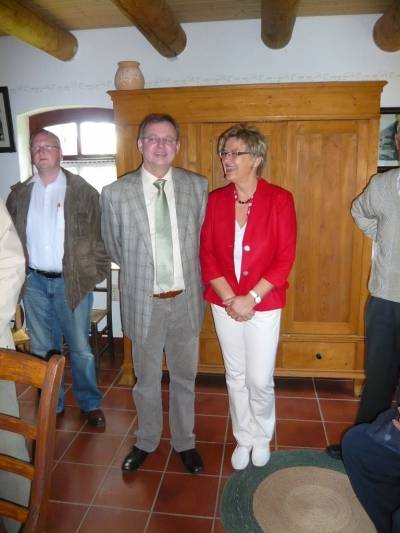 Der Kreisvorsitzender Hermann Reinders und Kreisgeschftsfhrerin Rita Kalscheuer-Mller im Drpmuseum